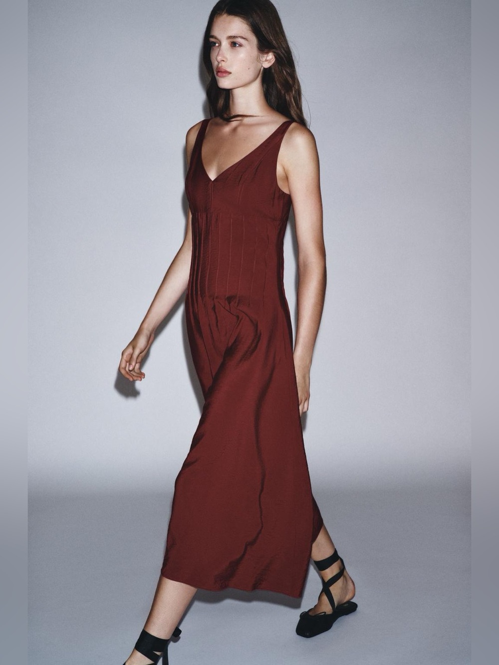NWT. Zara Burgundy Viscose Blend Drawstring Midi Dress. Size M. - Picture 3 of 10